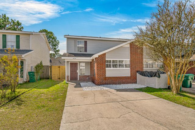 1826 Pointed Leaf Lane, Fort Walton Beach, FL 32547