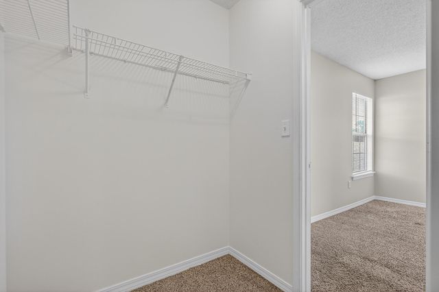 1826 Pointed Leaf Lane, Fort Walton Beach, FL 32547