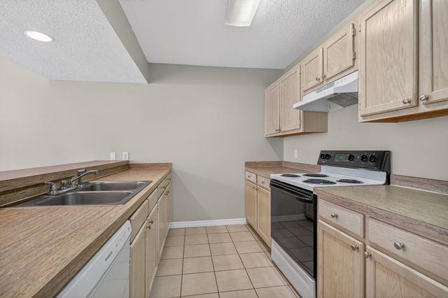 1826 Pointed Leaf Lane, Fort Walton Beach, FL 32547