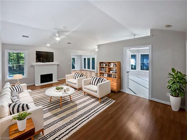 4004 Baywater Point, High Point, NC 27265