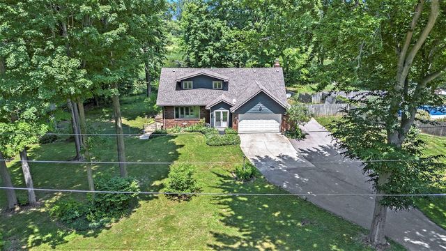 2569 Ridgewood Trail, Berrien Springs, MI 49103