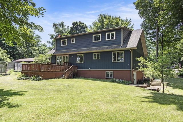 2569 Ridgewood Trail, Berrien Springs, MI 49103