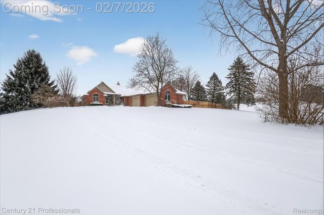 56500 12 Mile Road, Lyon Charter Township, MI 48165