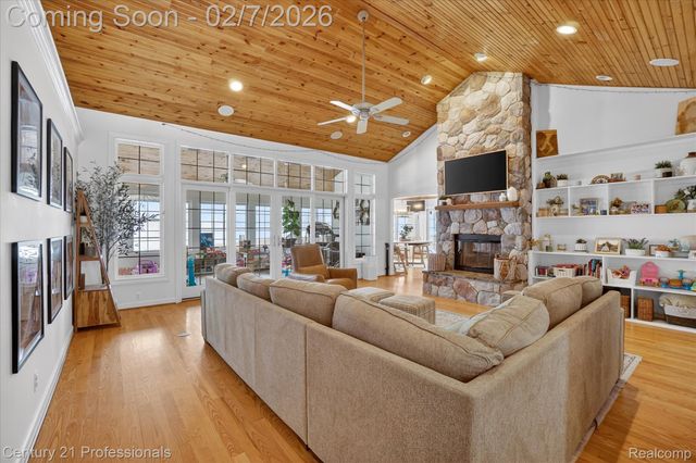 56500 12 Mile Road, Lyon Charter Township, MI 48165