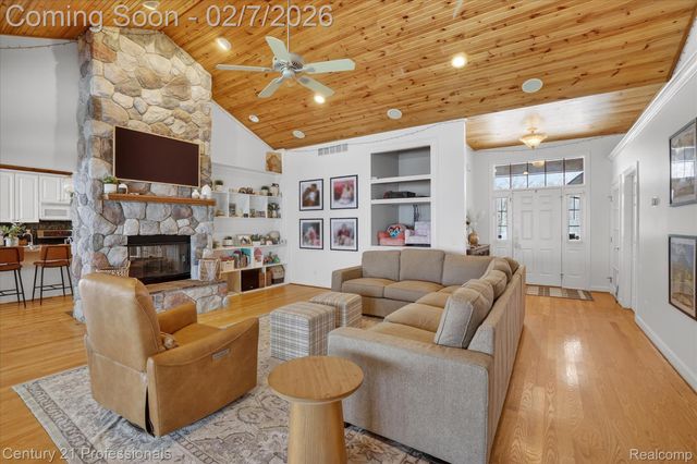 56500 12 Mile Road, Lyon Charter Township, MI 48165