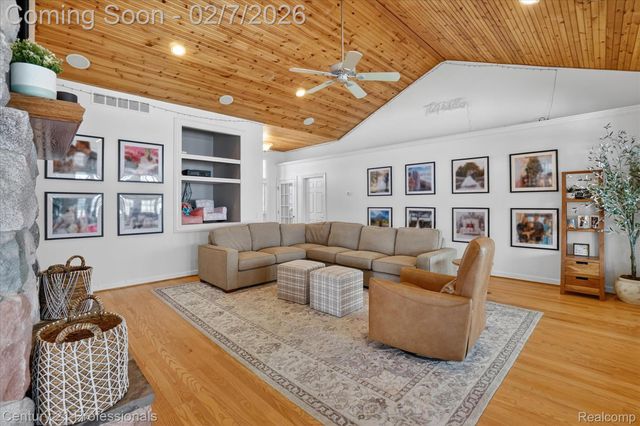 56500 12 Mile Road, Lyon Charter Township, MI 48165