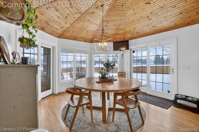 56500 12 Mile Road, Lyon Charter Township, MI 48165