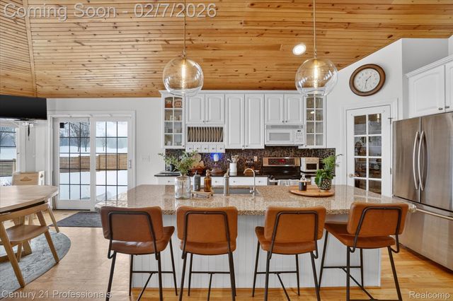 56500 12 Mile Road, Lyon Charter Township, MI 48165