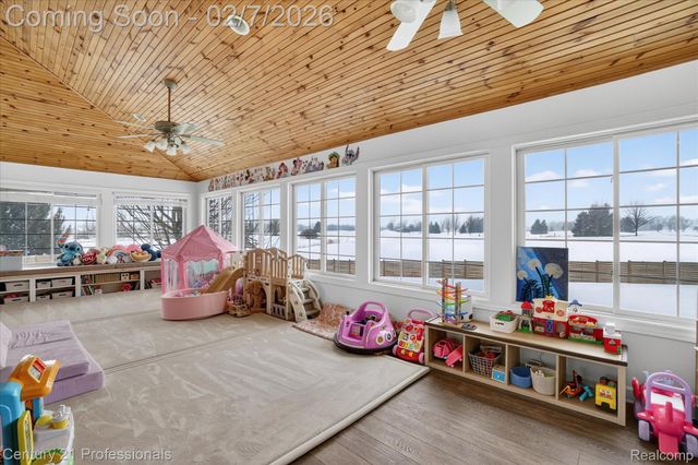 56500 12 Mile Road, Lyon Charter Township, MI 48165