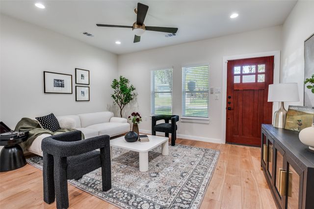 602 Brooks Avenue, Dallas, TX 75208