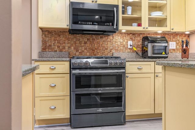 165 Union Street, Portsmouth, NH 03801