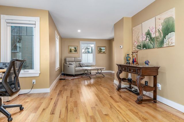 165 Union Street, Portsmouth, NH 03801