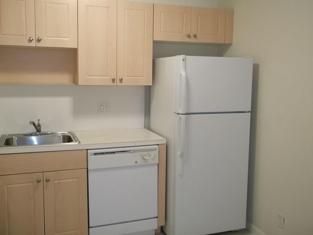 770 SE 2nd Avenue E205, Deerfield Beach, FL 33441