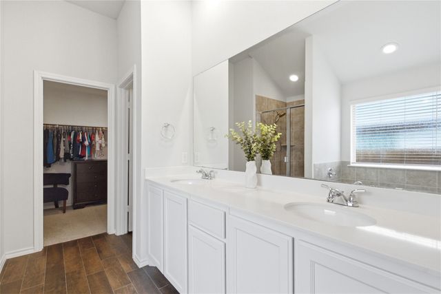 1016 Eastland Lane, Aubrey, TX 76227