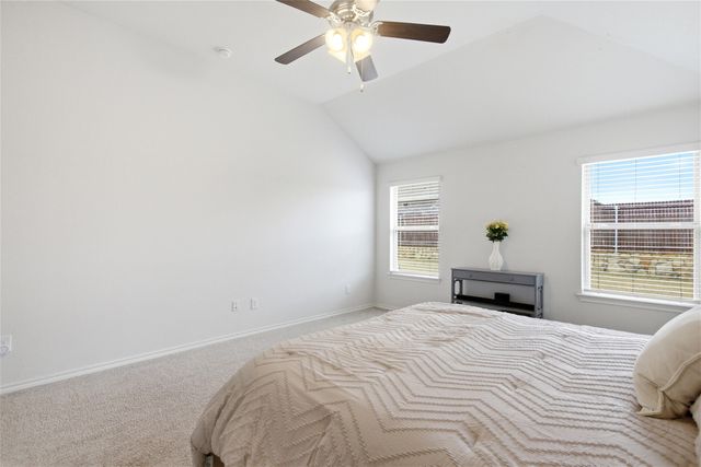 1016 Eastland Lane, Aubrey, TX 76227