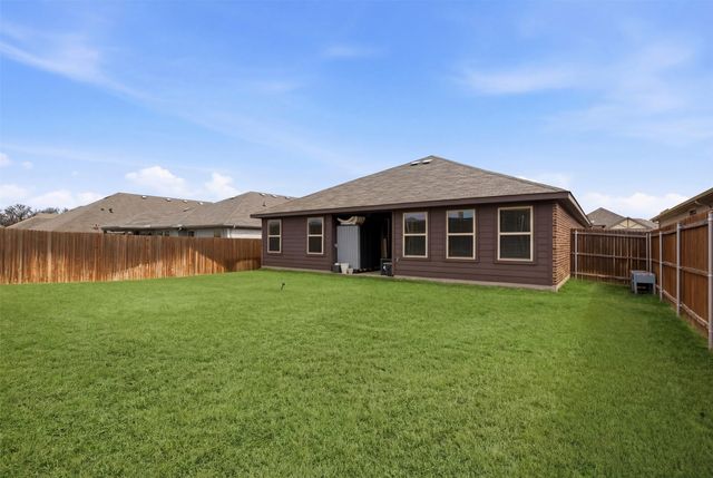 1016 Eastland Lane, Aubrey, TX 76227
