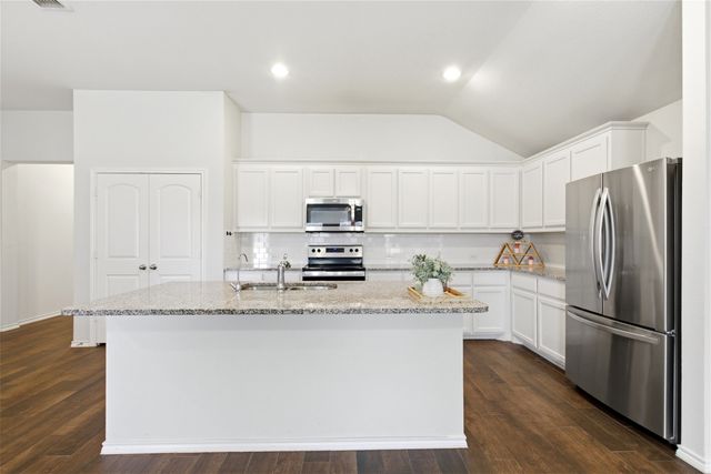 1016 Eastland Lane, Aubrey, TX 76227