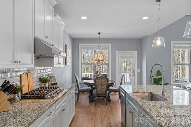 369 Cove Creek Loop, Mooresville, NC 28117