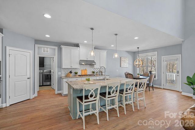 369 Cove Creek Loop, Mooresville, NC 28117