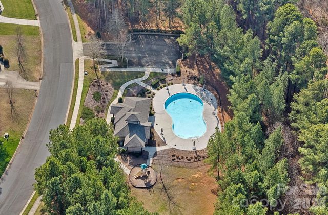 369 Cove Creek Loop, Mooresville, NC 28117
