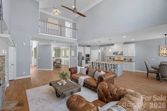 369 Cove Creek Loop, Mooresville, NC 28117