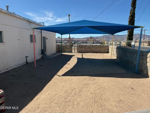 6501 Boeing Drive B-2, El Paso, TX 79925