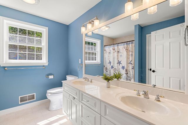 8 Eagle Court, Greenland, NH 03840