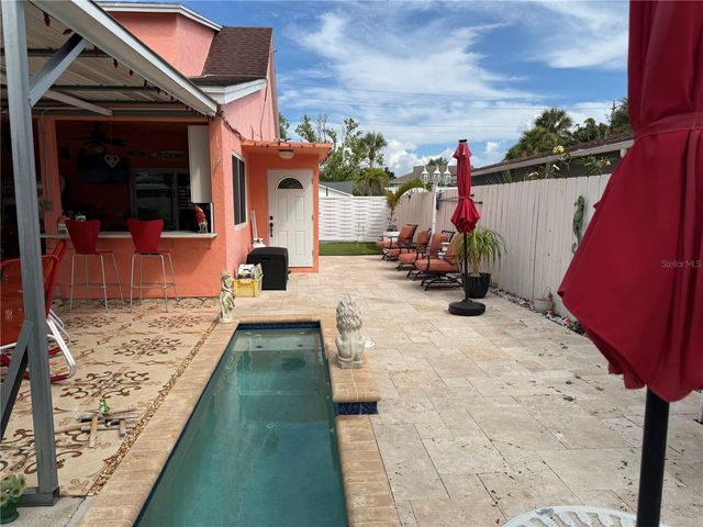 8301 LOPEZ DRIVE, Tampa, FL 33615