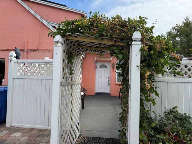 8301 LOPEZ DRIVE, Tampa, FL 33615