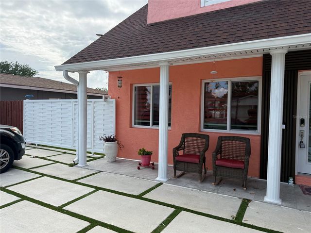 8301 LOPEZ DRIVE, Tampa, FL 33615