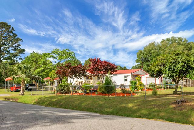 135 General Washington Boulevard, Bonneau, SC 29431
