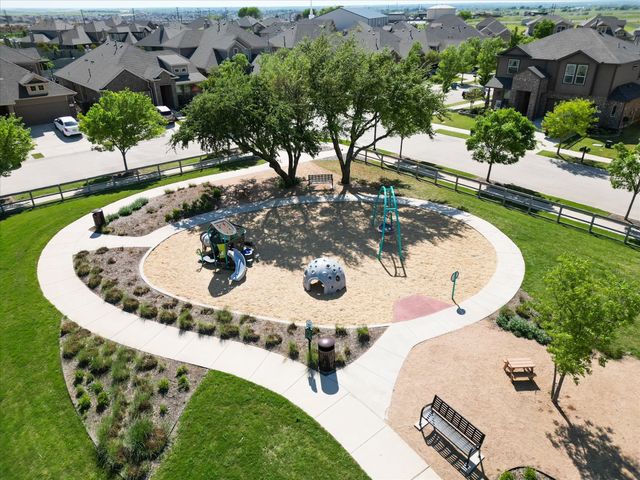 1820 Climbing Court, Argyle, TX 76226