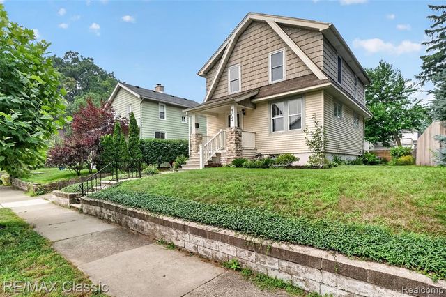 909 Fernwood Road, Royal Oak, MI 48067