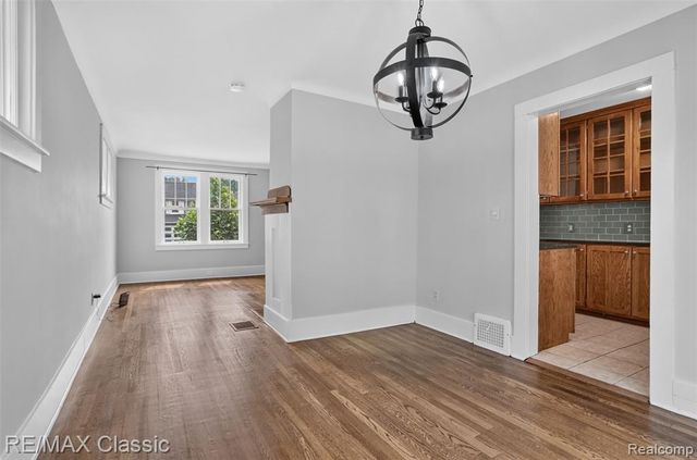 909 Fernwood Road, Royal Oak, MI 48067