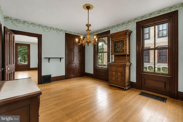 123 CHESTNUT ST, Haddonfield, NJ 08033