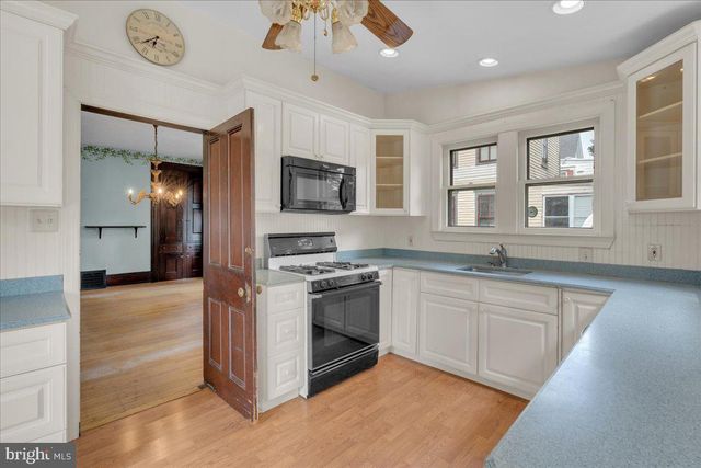 123 CHESTNUT ST, Haddonfield, NJ 08033