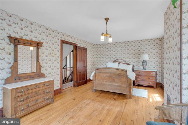 123 CHESTNUT ST, Haddonfield, NJ 08033