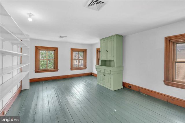 123 CHESTNUT ST, Haddonfield, NJ 08033