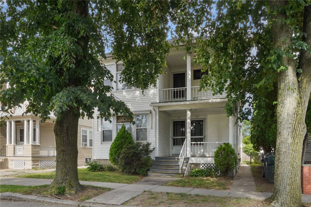 715 Academy Avenue, Providence, RI 02908