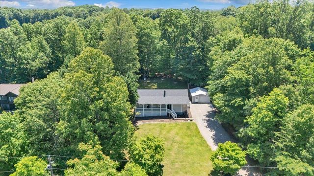 472 Wooded Acres DR, Hardy, VA 24101