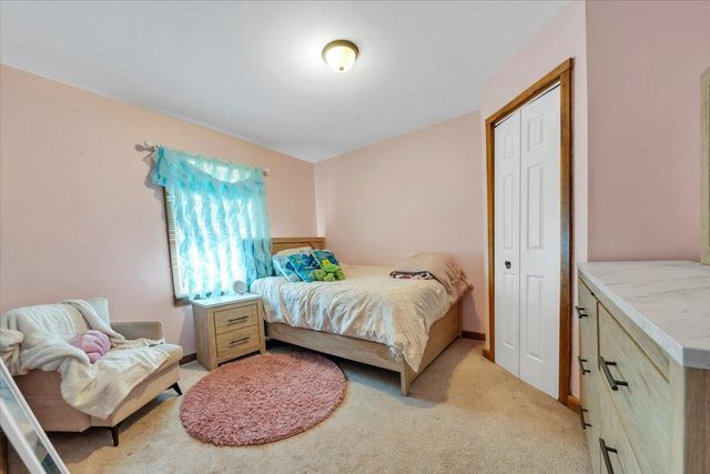 472 Wooded Acres DR, Hardy, VA 24101