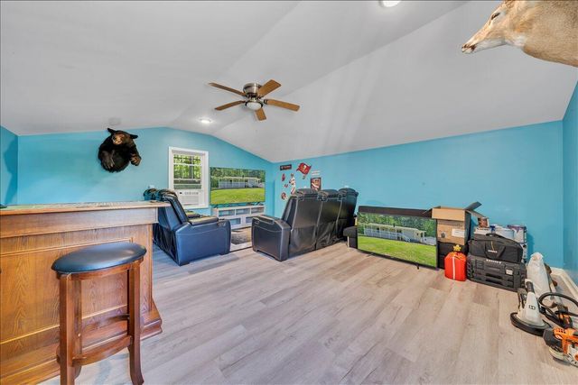472 Wooded Acres DR, Hardy, VA 24101
