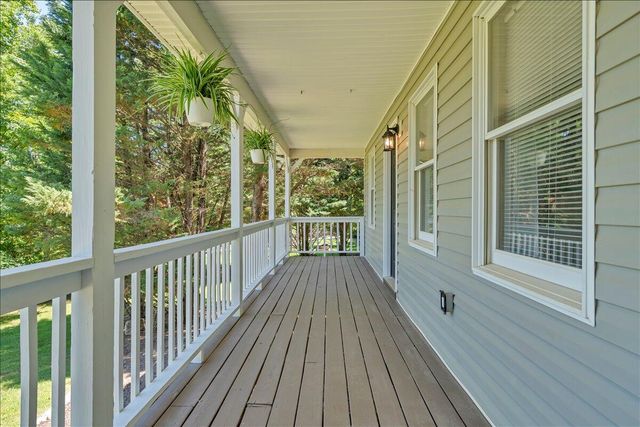 472 Wooded Acres DR, Hardy, VA 24101