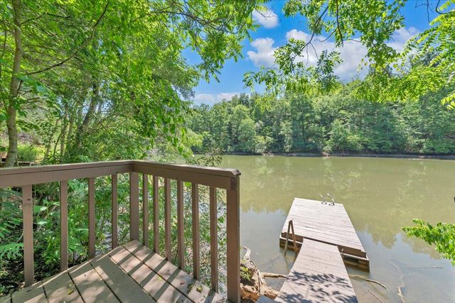 472 Wooded Acres DR, Hardy, VA 24101