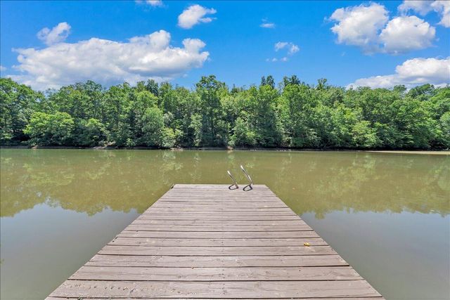 472 Wooded Acres DR, Hardy, VA 24101