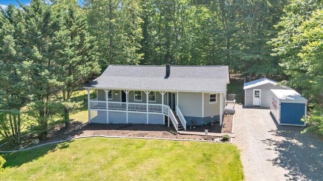 472 Wooded Acres DR, Hardy, VA 24101