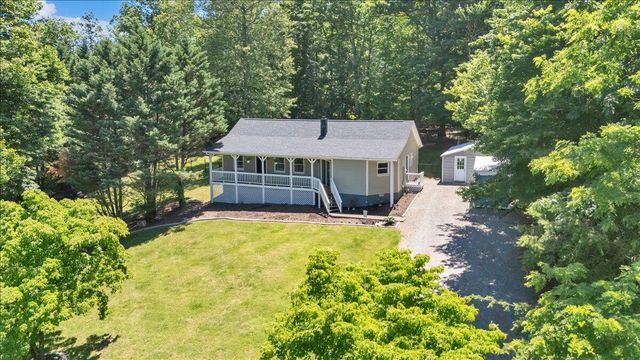 472 Wooded Acres DR, Hardy, VA 24101