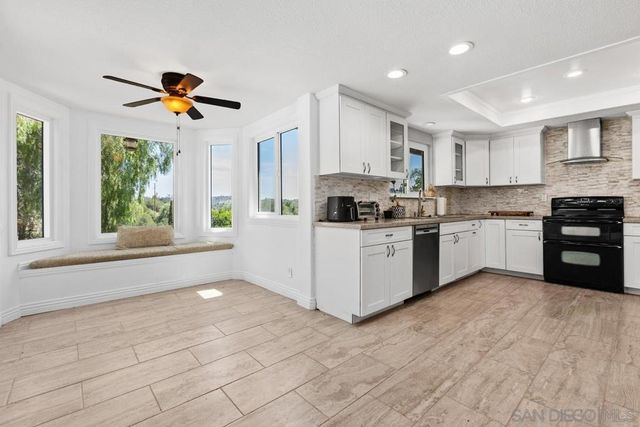 3562 S Mission Road, Fallbrook, CA 92028
