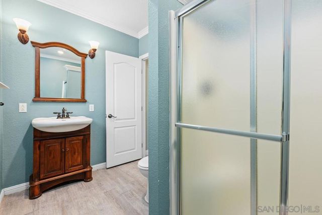3562 S Mission Road, Fallbrook, CA 92028