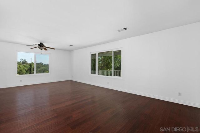 3562 S Mission Road, Fallbrook, CA 92028
